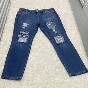 Stylish Blue Distressed Women Jeans